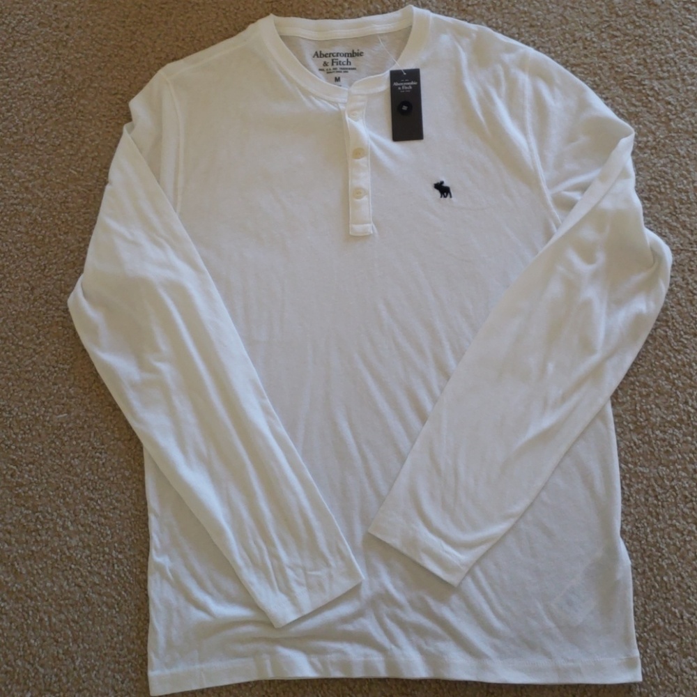 Abercrombie and Fitch mens whi Henley size medium